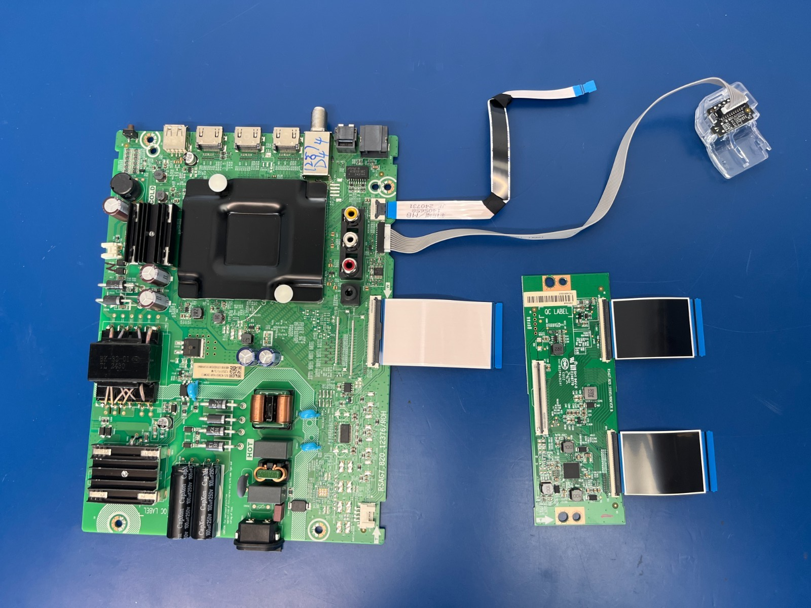 Hisense 43" 4K Smart Roku TV 43R63N R63N MAIN BOARD REPLACEMENT FLEX BUTTON