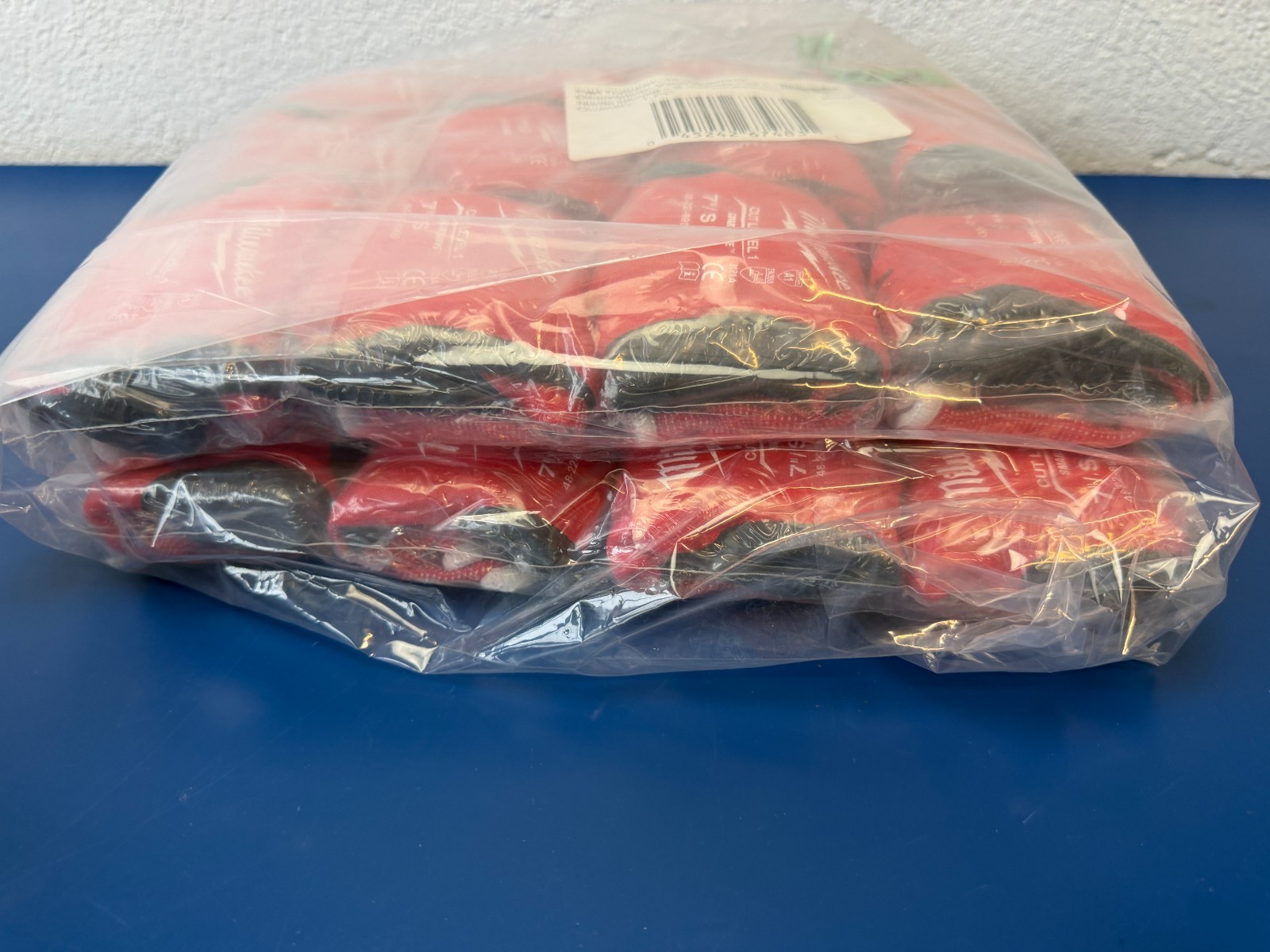 24 pair Milwaukee 48228900 Cut Level 1 Nitrile Dipped Gloves Small 48-22-8900V - Image 3