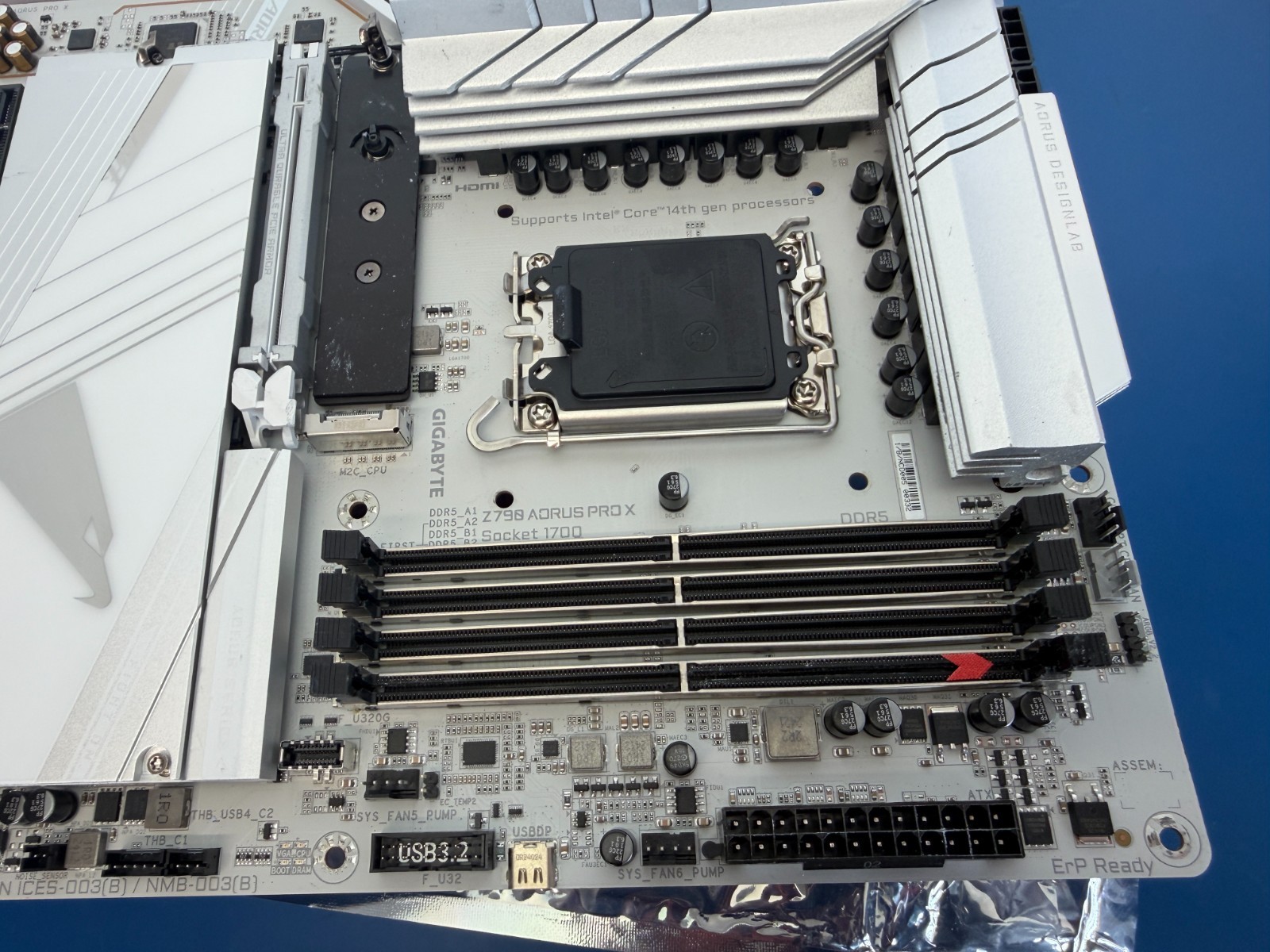 **READ* GIGABYTE Z790 AORUS PRO X LGA 1700 Intel 12th-14th gen ATX Motherboard - Image 8