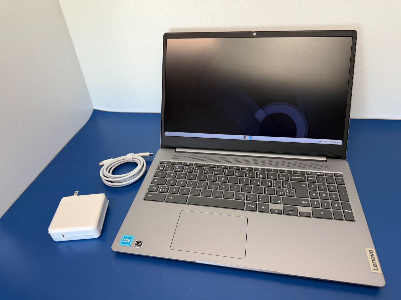 Lenovo IdeaPad 3i 15.6" Chromebook Laptop Intel Celeron N4500/64GB eMMC/4GB RAM - Image 2