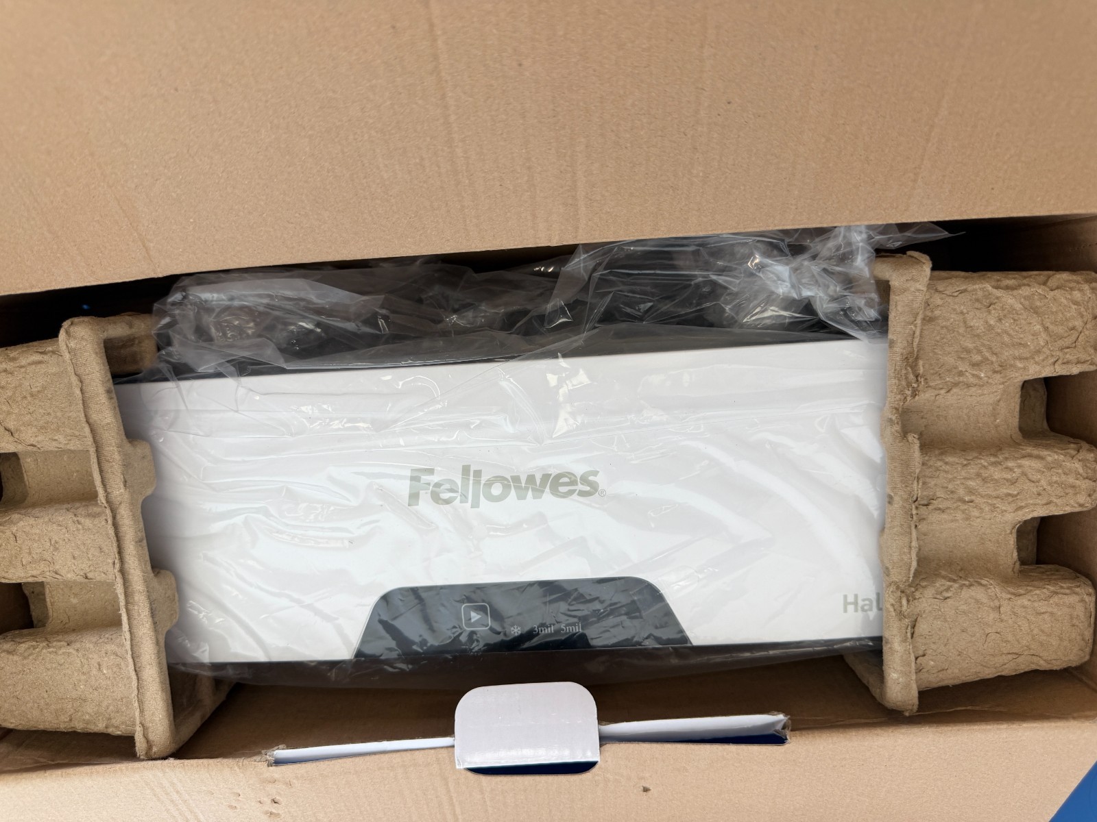 Fellowes - 5753001 - Fellowes Halo 95 Laminator with Pouch Starter Kit CRC57530 - Image 5