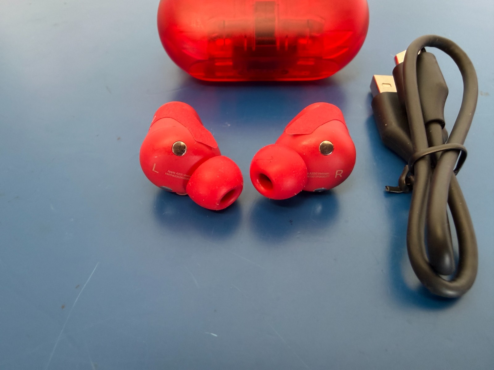 Beats by Dr. Dre Solo Buds In Ear Headphones A3152 -Transparent Red - Image 6