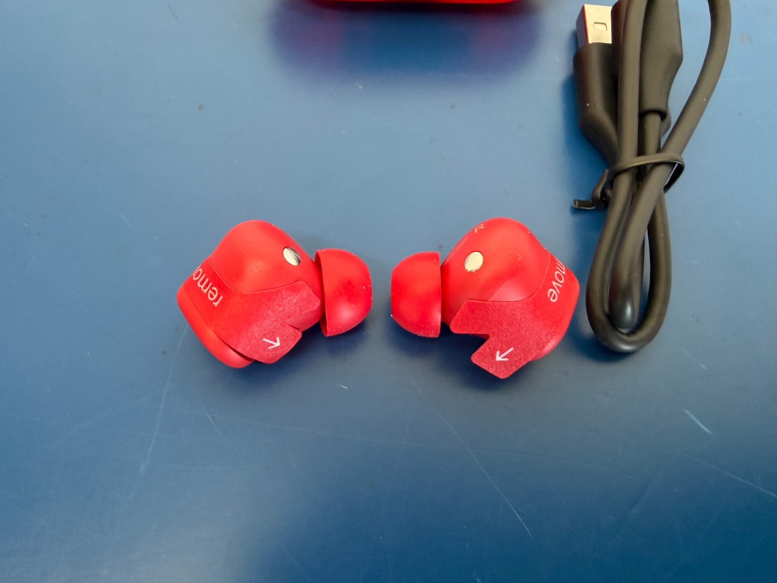 Beats by Dr. Dre Solo Buds In Ear Headphones A3152 -Transparent Red - Image 7