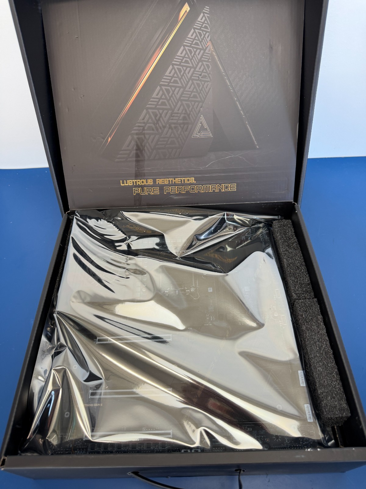 MSI MEG Z790 ACE LGA1700 Support Intel® Core 14th/ 13th/ 12th Gen Processors - Image 3
