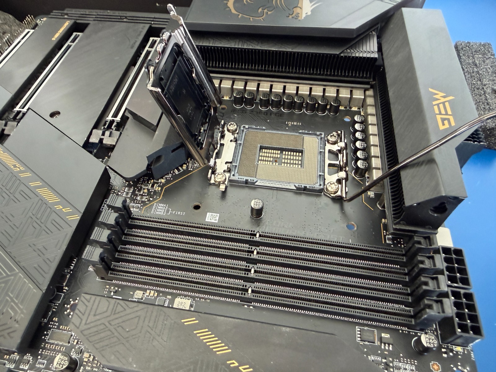 MSI MEG Z790 ACE LGA1700 Support Intel® Core 14th/ 13th/ 12th Gen Processors - Image 11