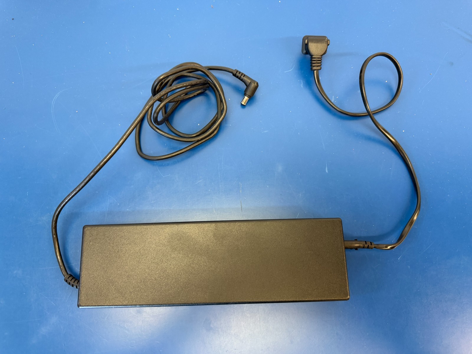 OEM Original Sony 19.5V AC/DC Adapter for Sony Bravia XBR-55X850D ACDP-160E01 TV