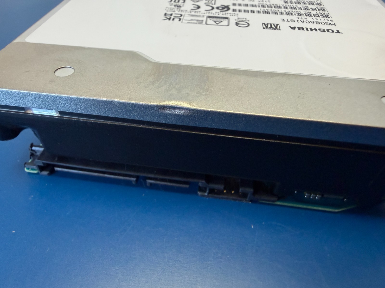 **READ** Toshiba MG08ACA16TE 16TB 7.2K 512M 3.5" SATA Enterprise - Image 4