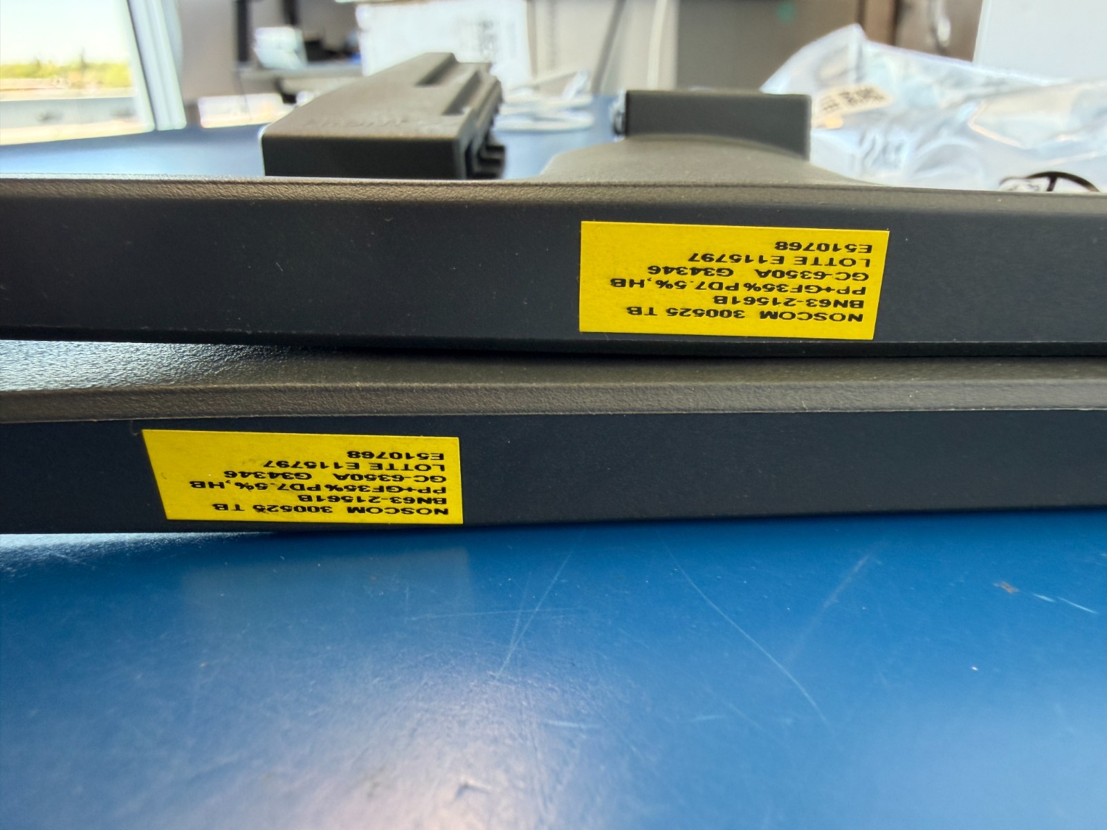 OEM Samsung TV Stands ASSY STAND P-COVER TOP BN96-60953B Pair (Left & Right) - Image 5