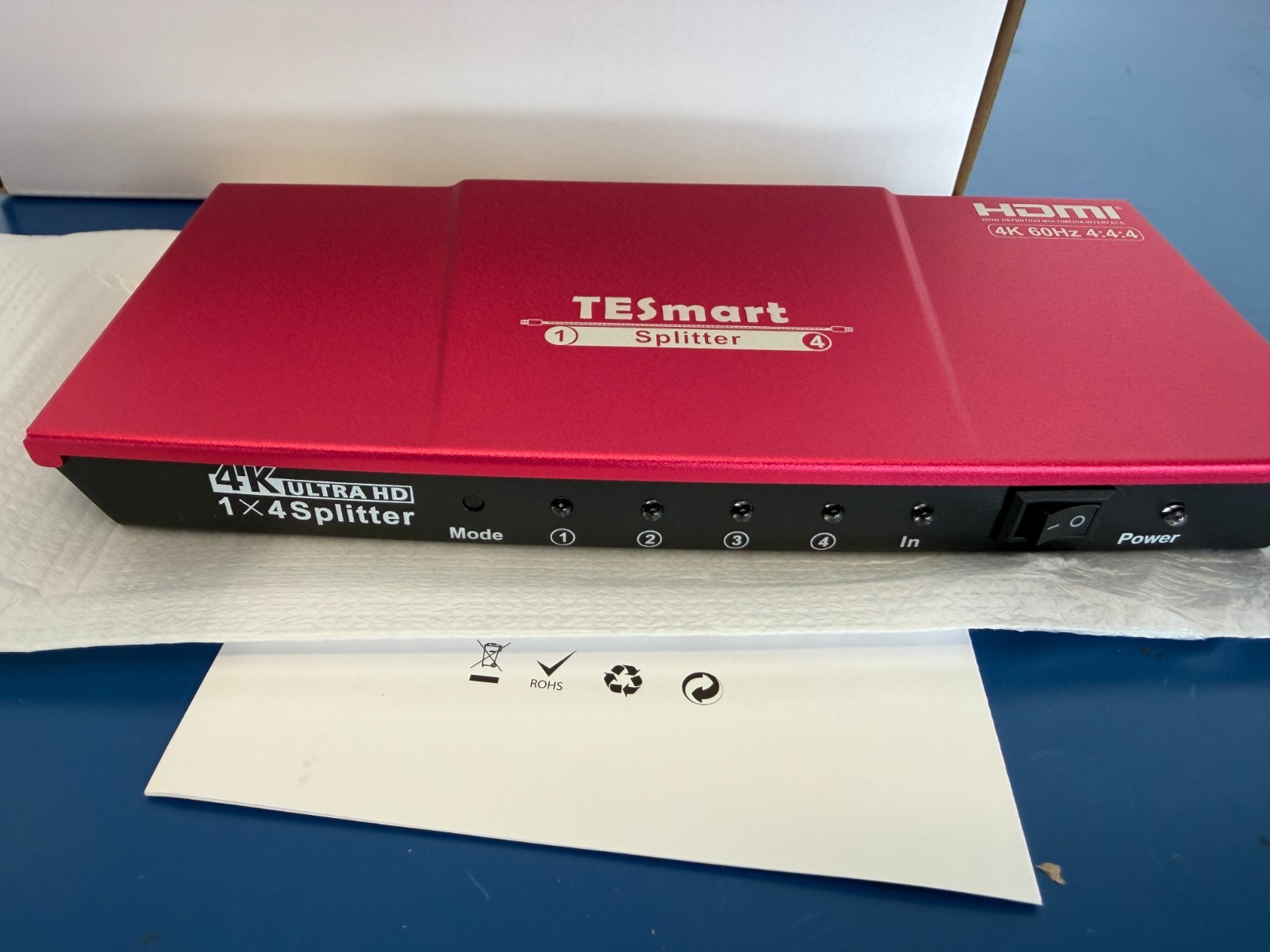 1 in 4 out HDMI 2.0 Splitter Amplifie Support 4K@60Hz HSP0104A1U RED TESmart - Image 2