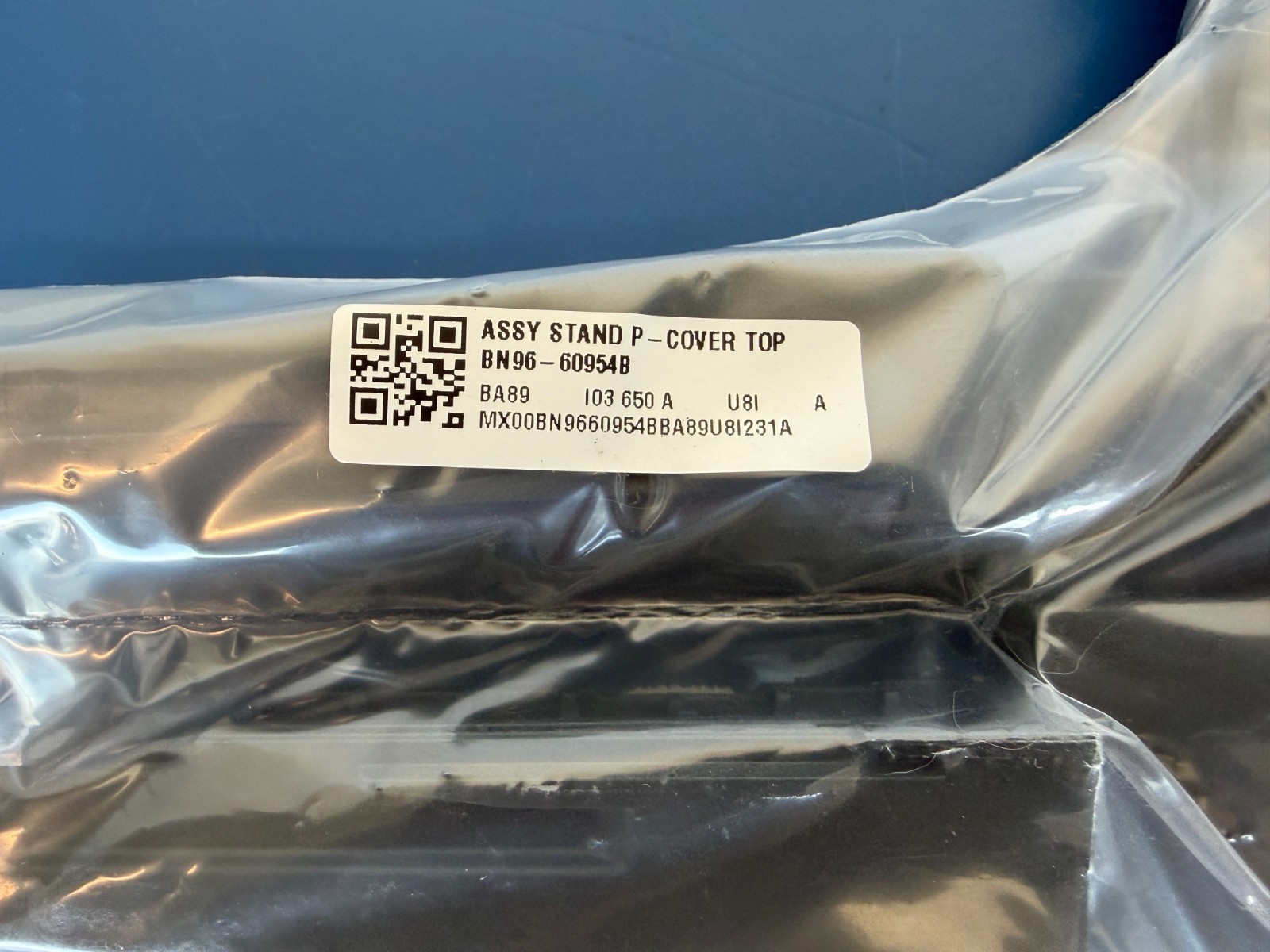 Genuine OEM Samsung BN96-60954B Base Stand/Feet for UN55U8000FF Series - Image 2