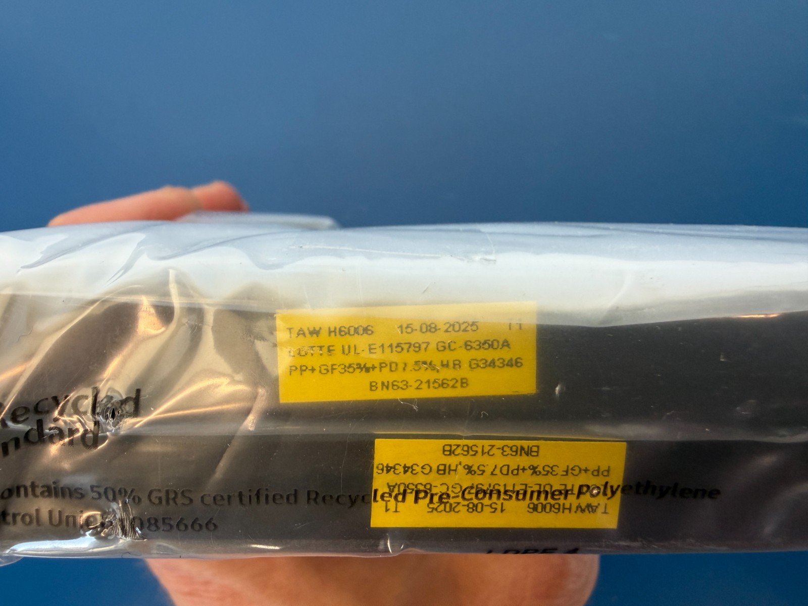 Genuine OEM Samsung BN96-60954B Base Stand/Feet for UN55U8000FF Series - Image 3