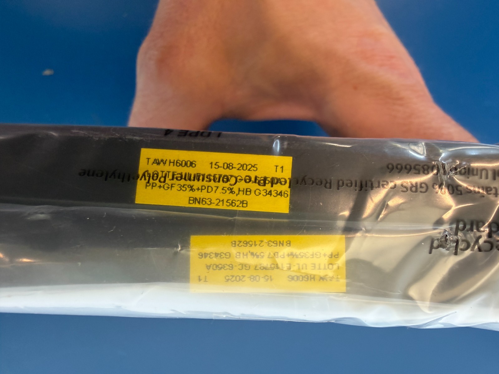 Genuine OEM Samsung BN96-60954B Base Stand/Feet for UN55U8000FF Series - Image 4