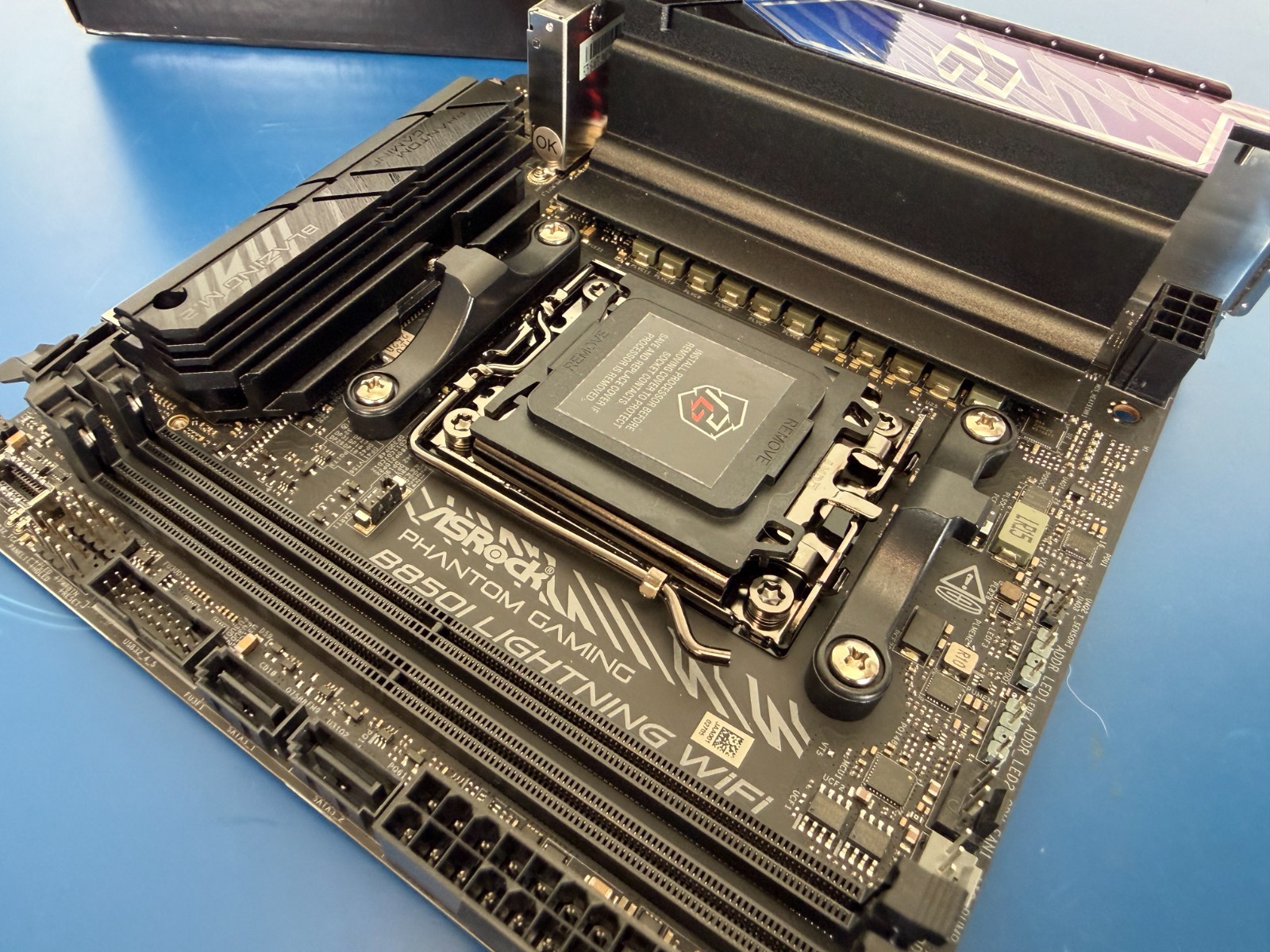 ASRock AMD B850i Lightning WiFi 6E Socket AM5 Ryzen 9000/8000/7000 Series DDR5 - Image 8