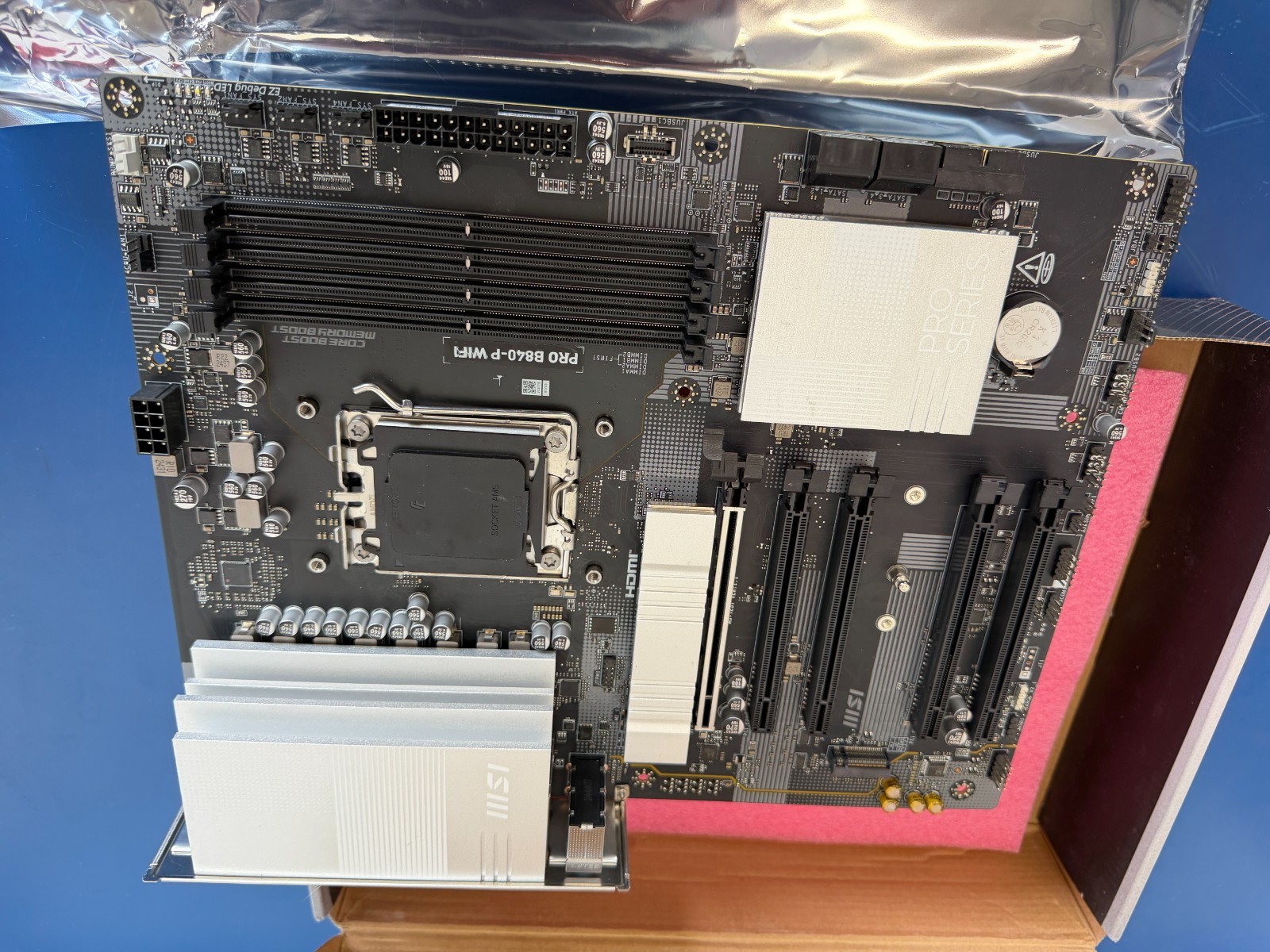 MSI PRO B840-P WIFI AMD B840 Socket AM5 DDR5 PROB840PWIFI ATX Motherboard - Image 5