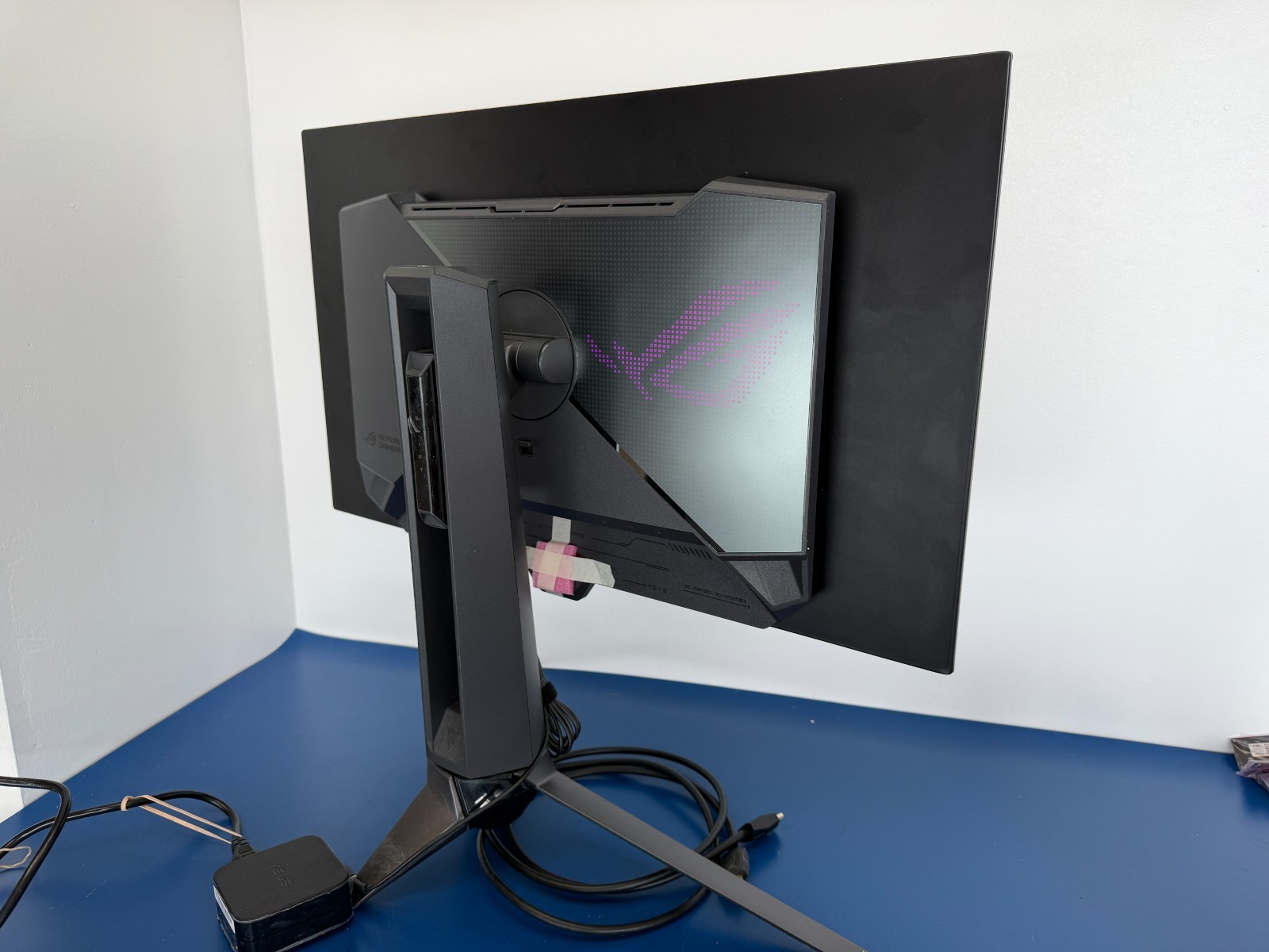 ASUS ROG Swift PG27AQDM 27" Gaming Monitor - Image 4