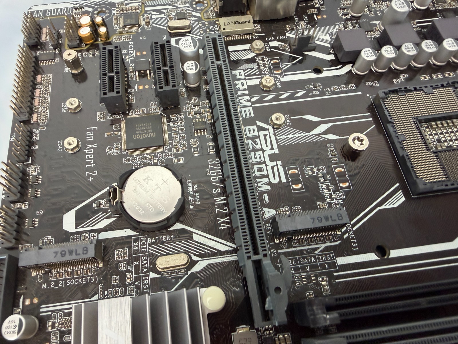 ASUS PRIME B250M-A Socket LGA 1151 DDR4 Micro-ATX Motherboard - Image 6