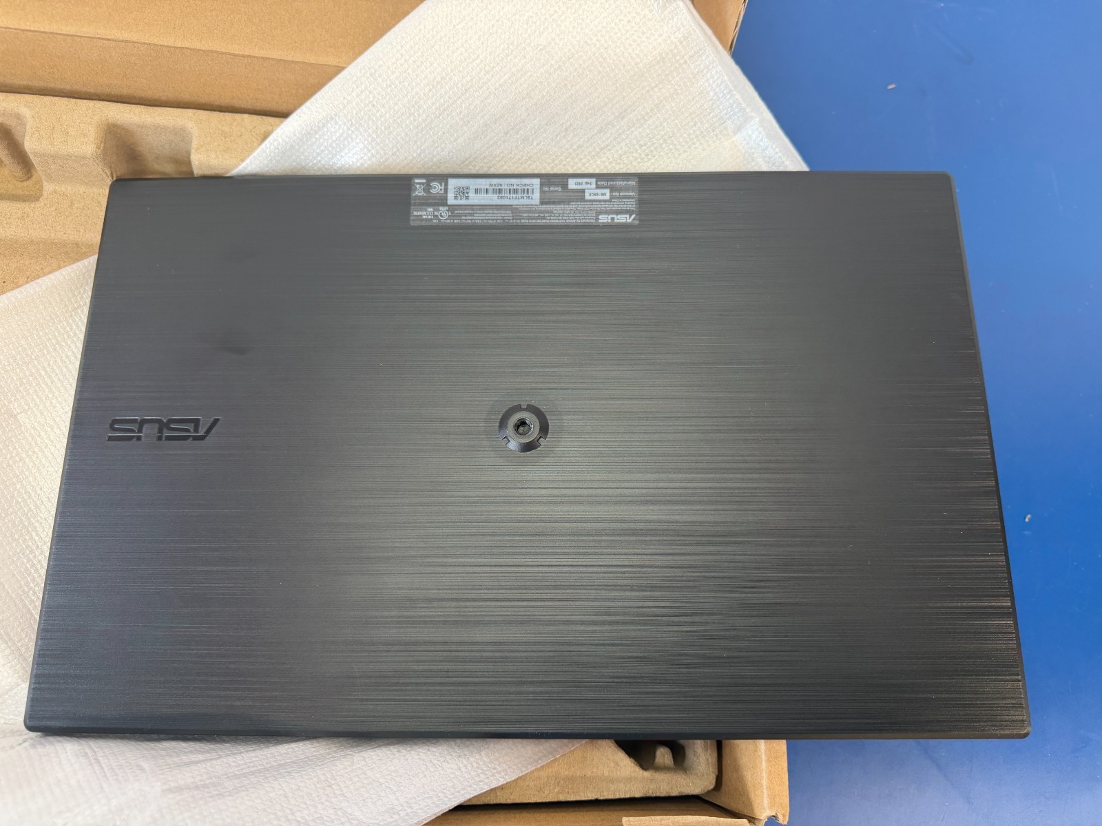 Asus ZenScreen MB169CK 16" Class Full HD LED Monitor - 16:9 - Black - Image 8