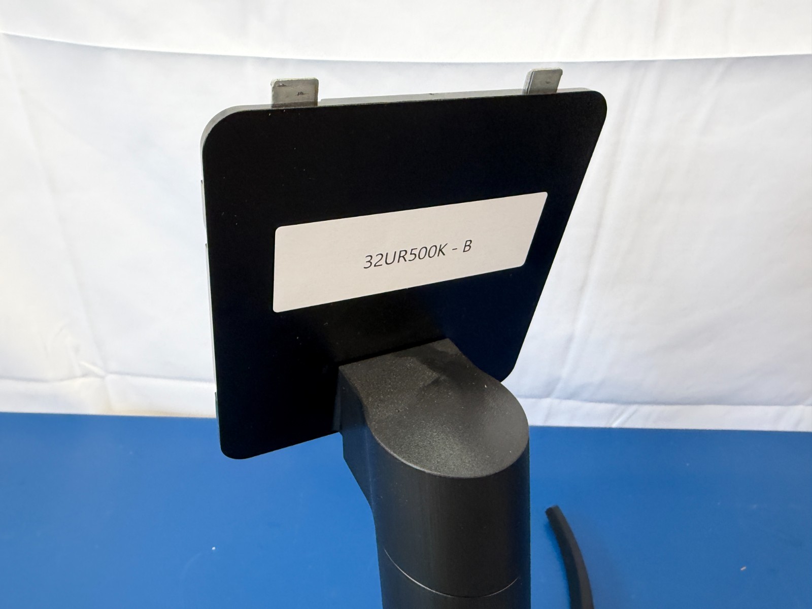 LG 32 Inch Monitor Stand Beck replacement MAZ665033 Black 32UR500K-B - Image 2
