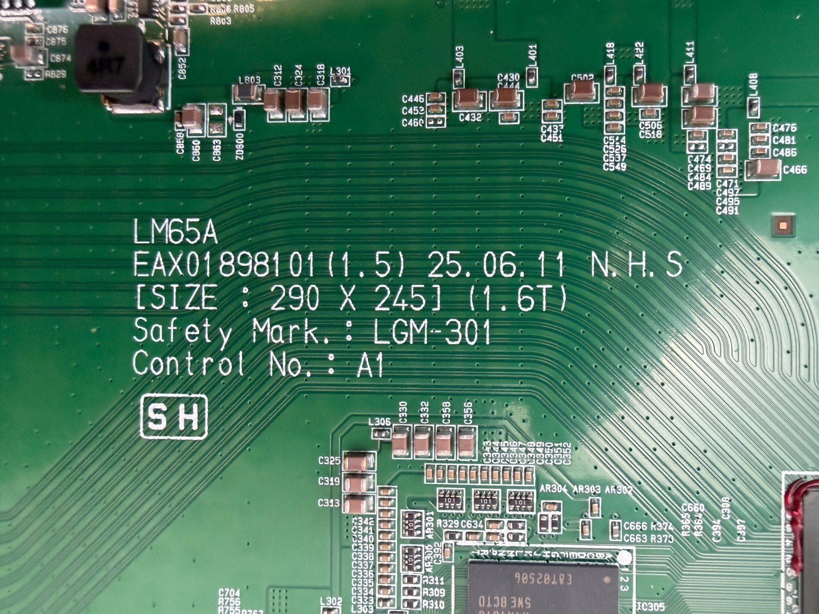LG monitor main board replacement for 32U990A EAX01898101 (1.5) + button + fan - Image 3