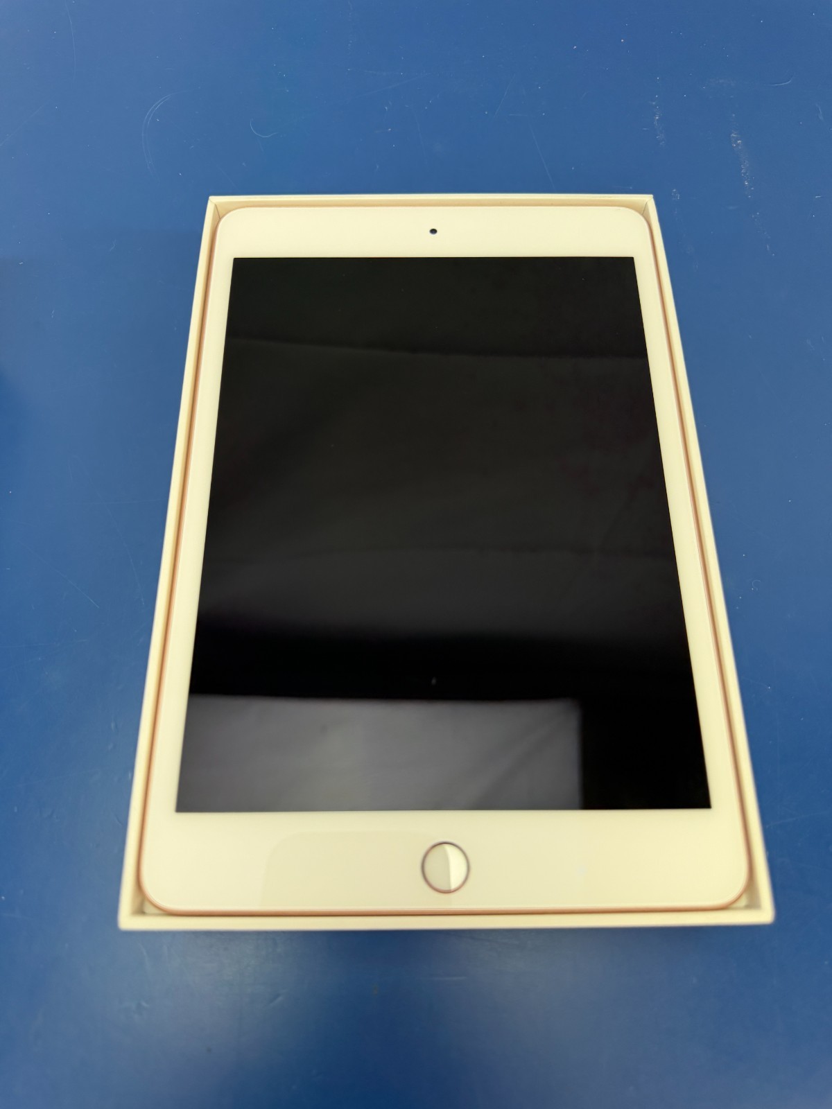 Apple iPad Mini 5th gen A2133 3F559V/A 7.9'' 64GB Gold (Wi-Fi) - Image 4
