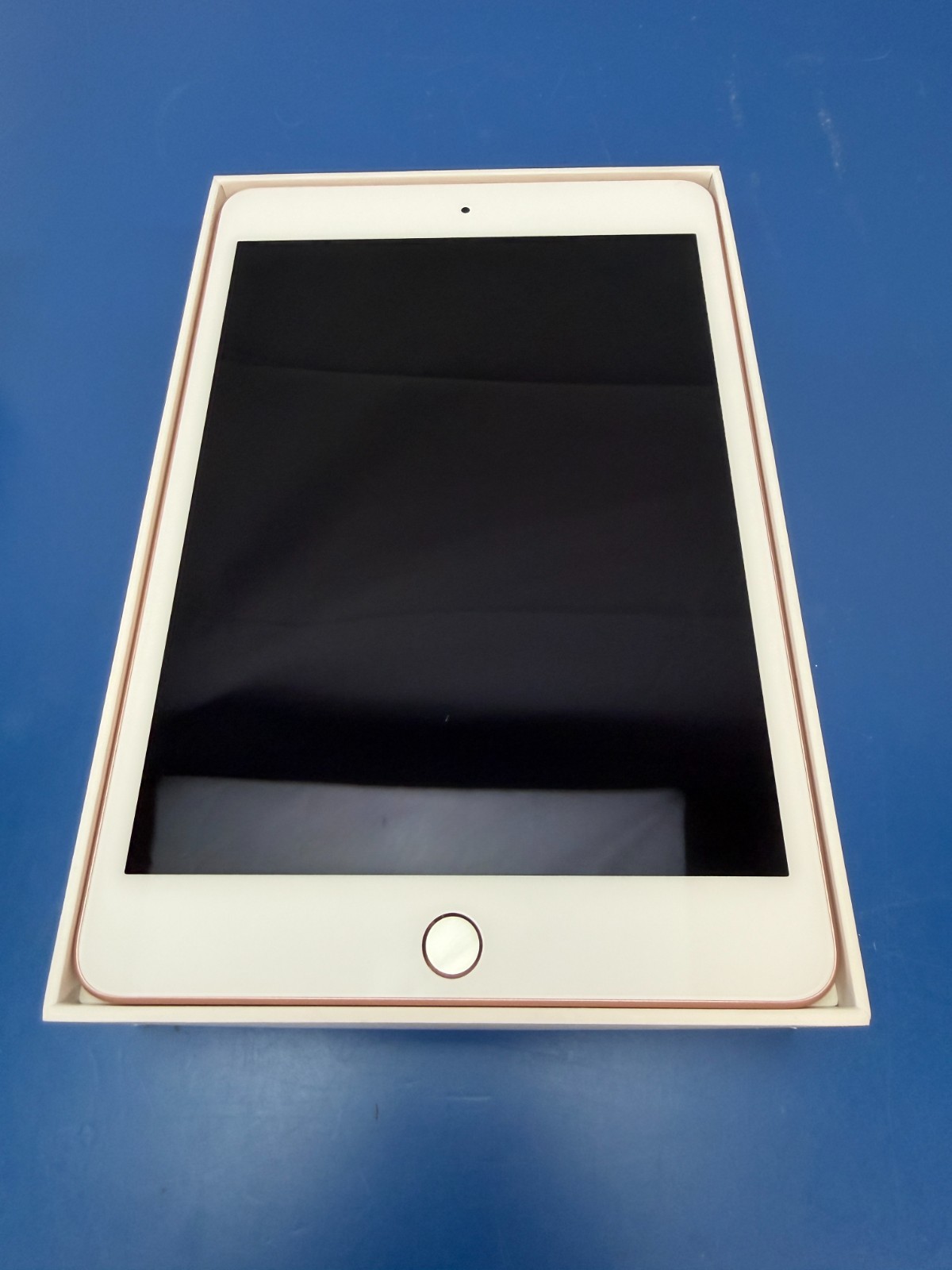 Apple iPad Mini 5th gen A2133 3F559V/A 7.9'' 64GB Gold (Wi-Fi) - Image 5