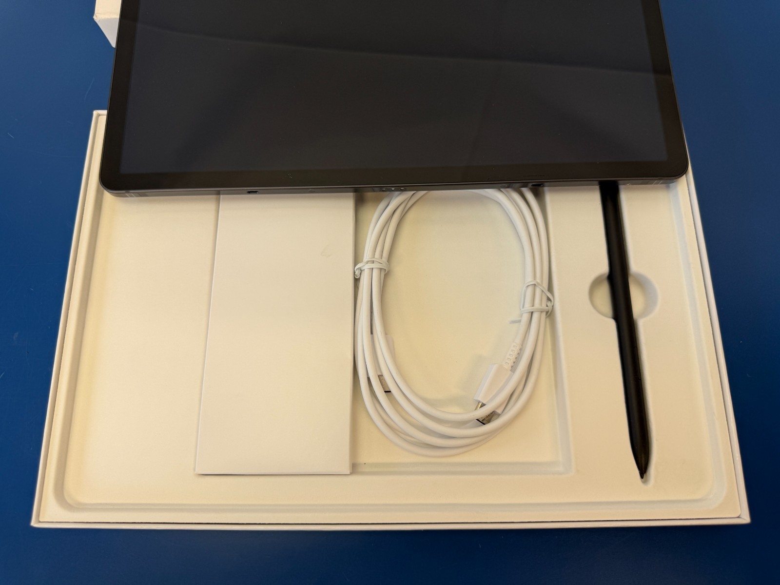 Samsung Galaxy Tab S9 SM-X710 11" 128GB Tablet Graphite - Image 4